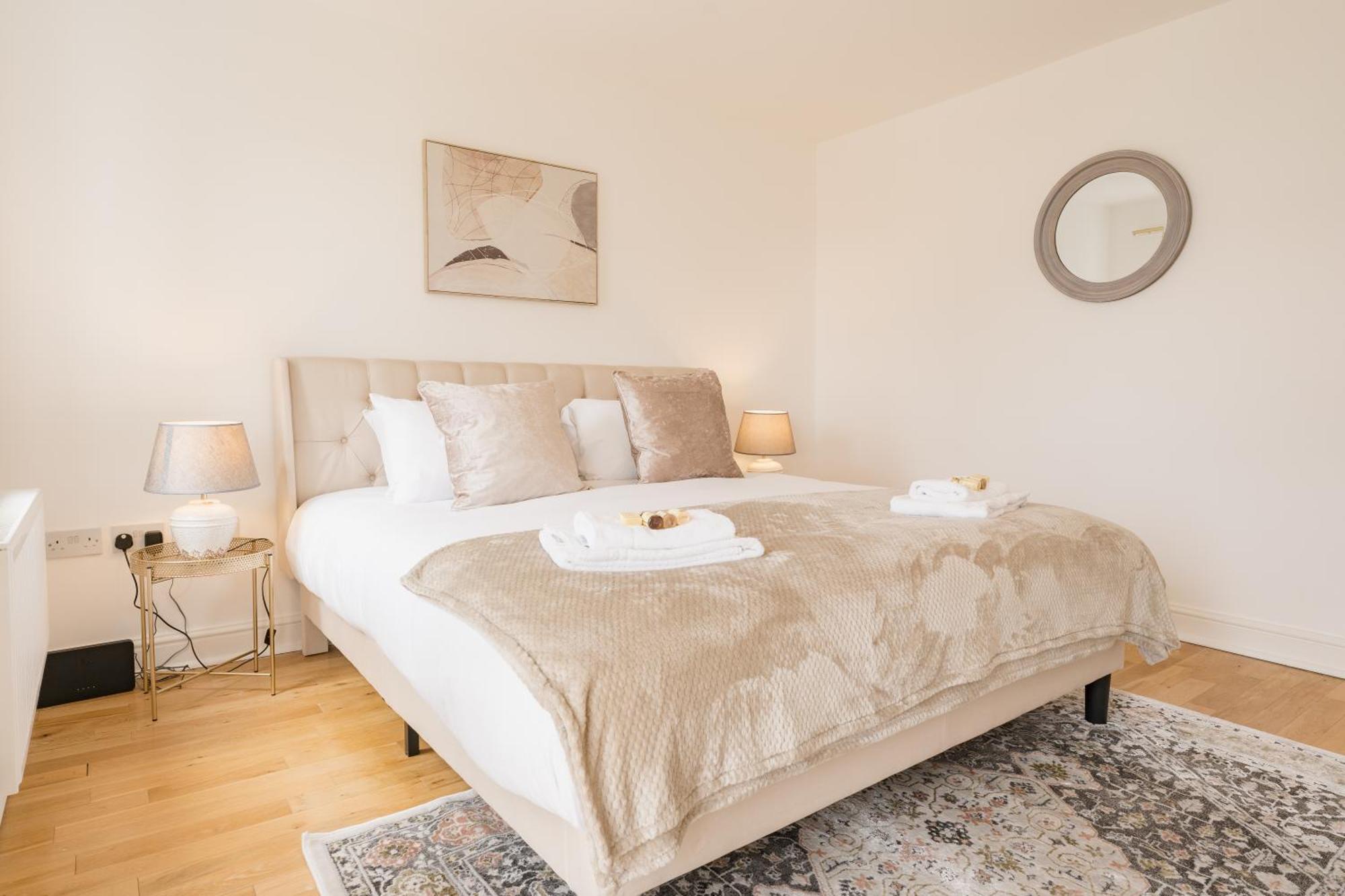 Beautifully Done 5 Bed Barn Conversion In Heswall - Sleeps Up To 10 Exterior foto
